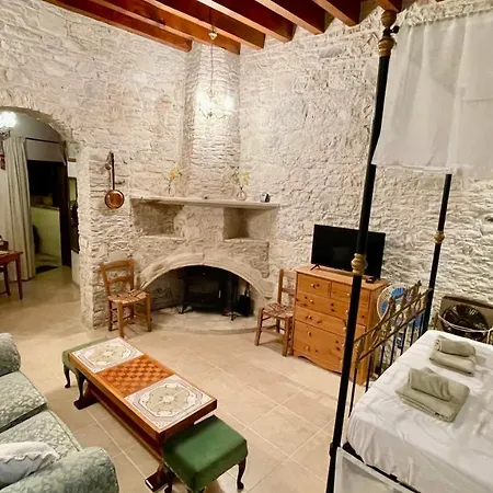 Juliet By Trulycyprus Dhoros