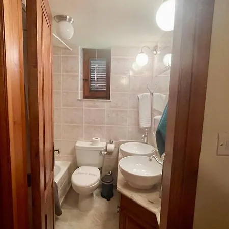 Juliet By Trulycyprus Dhoros