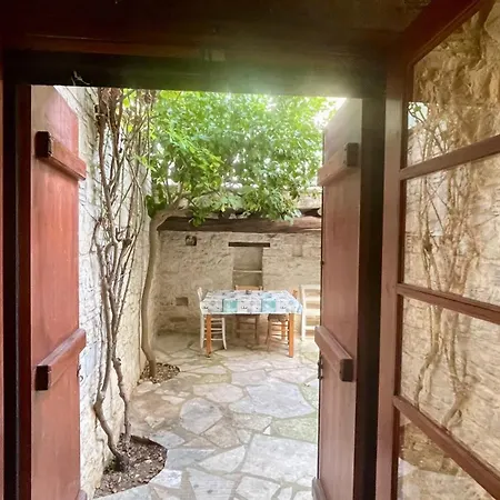 Juliet By Trulycyprus Dhoros